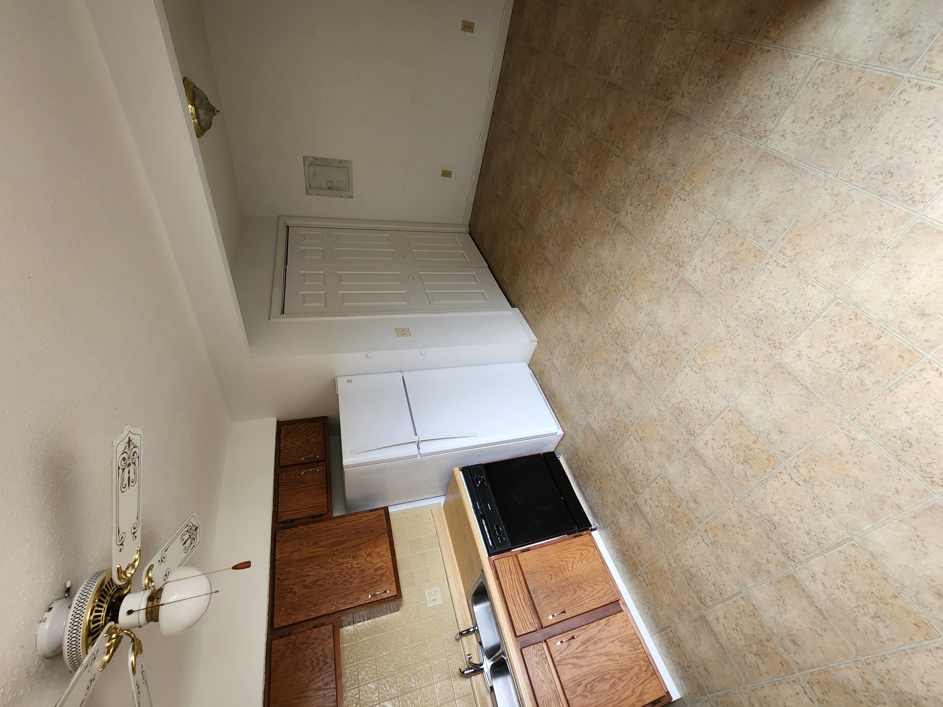 139 washington unit 5 upper unit 2.jpg